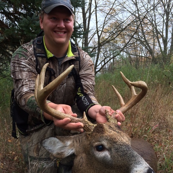 Meet your Posher, Hunter - Picture 1 of 1